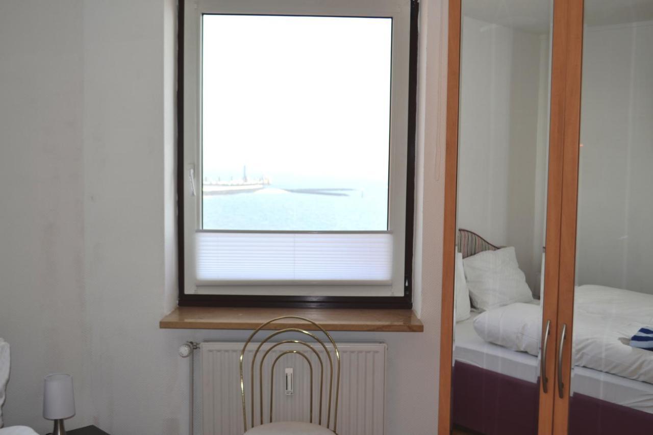 Ferienwohnung Im Strandhotel Вик-ауф-Фер Екстер'єр фото